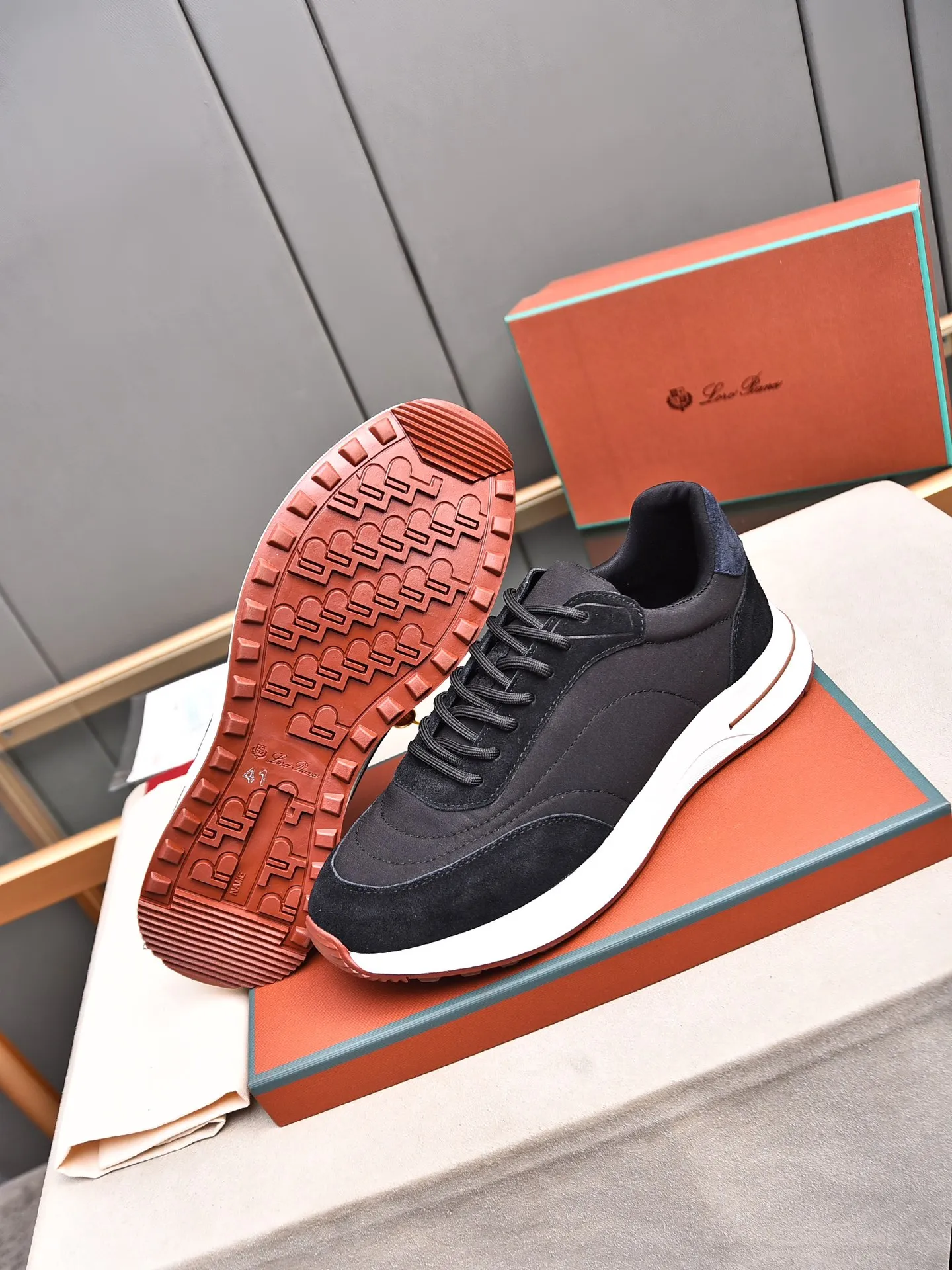 Men's shoes 💰460 LP new product on sale Loro Piana sports shoes｜Made with top-layer frosted and imported waterproof fabrics｜Comprehensive one-to-one restoration of the counter process｜Installed with original molded rubber three-color combination craft outsole｜Size: 39-44 (customized at 45.46)